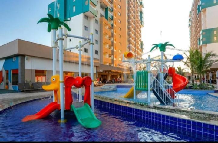 De 6 Pessoas Park * Olímpia