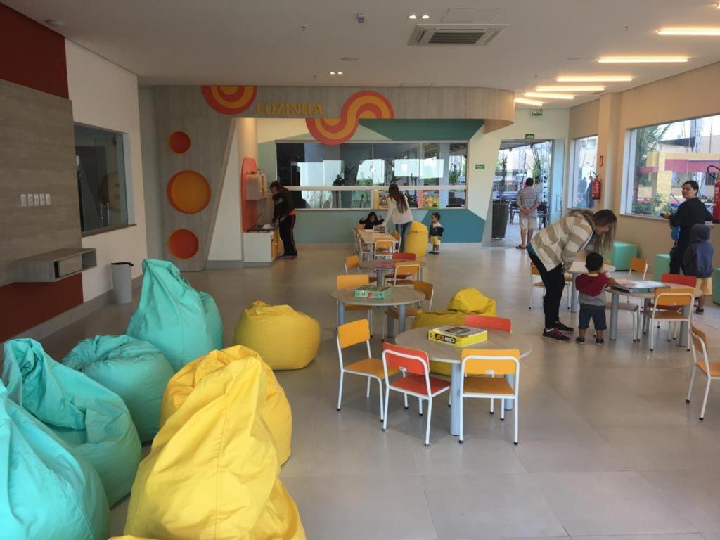 De 6 Pessoas Park * Olímpia